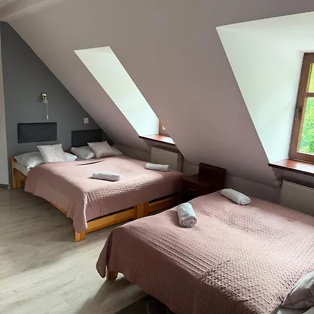 Guest house Izba Pod Sniezka 4*